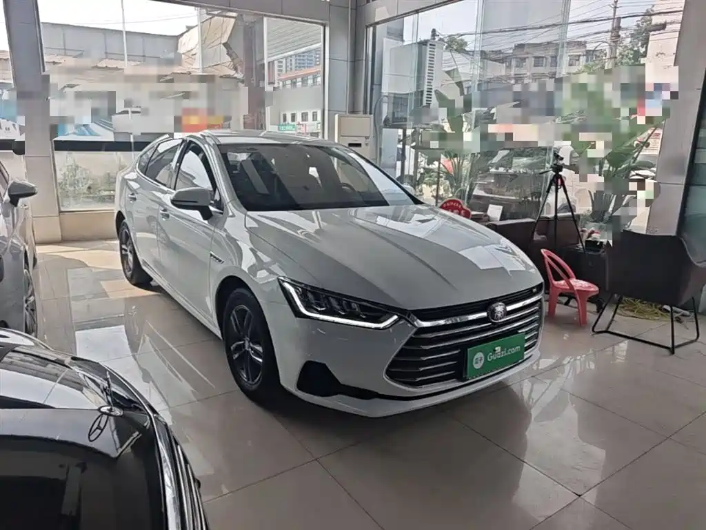 BYD Qin Pro 2020 Surpass Edition 1.5TI Manual Luxury фото 4