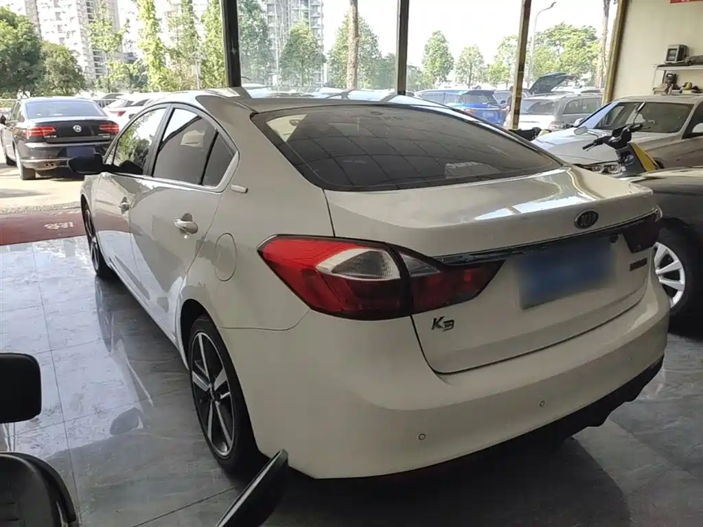 Kia K3 2017 1.6L Automatic 15th Anniversary Special GLS фото 5