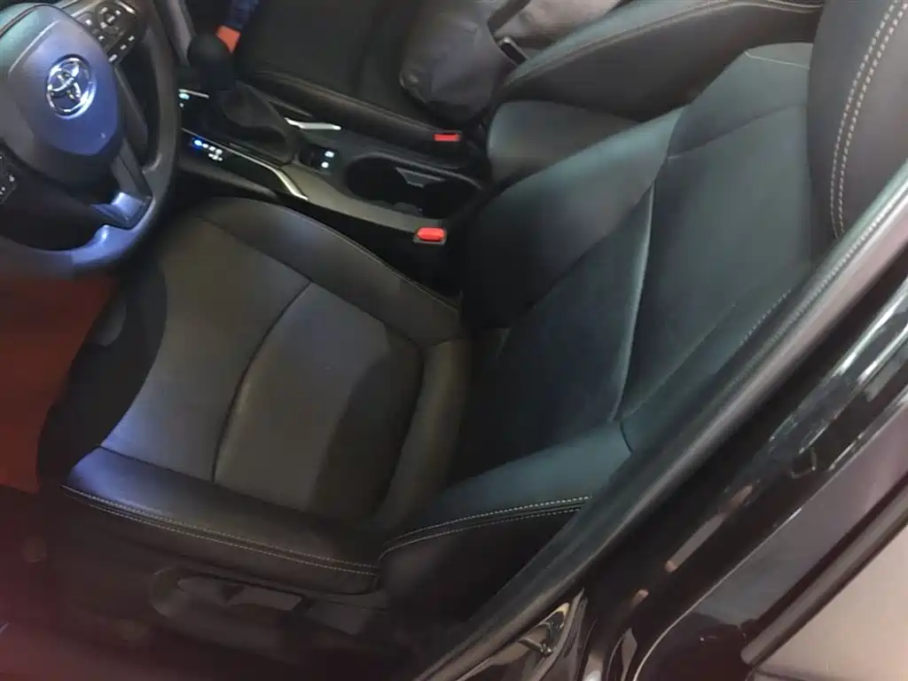 Toyota Corolla Cross 2023 2.0L Elite Edition фото 15