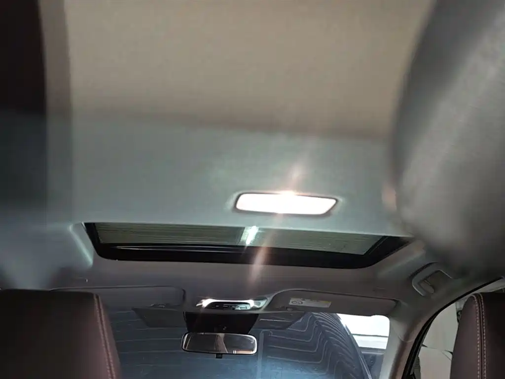 Toyota Corolla Cross 2023 2.0L Elite Edition фото 18