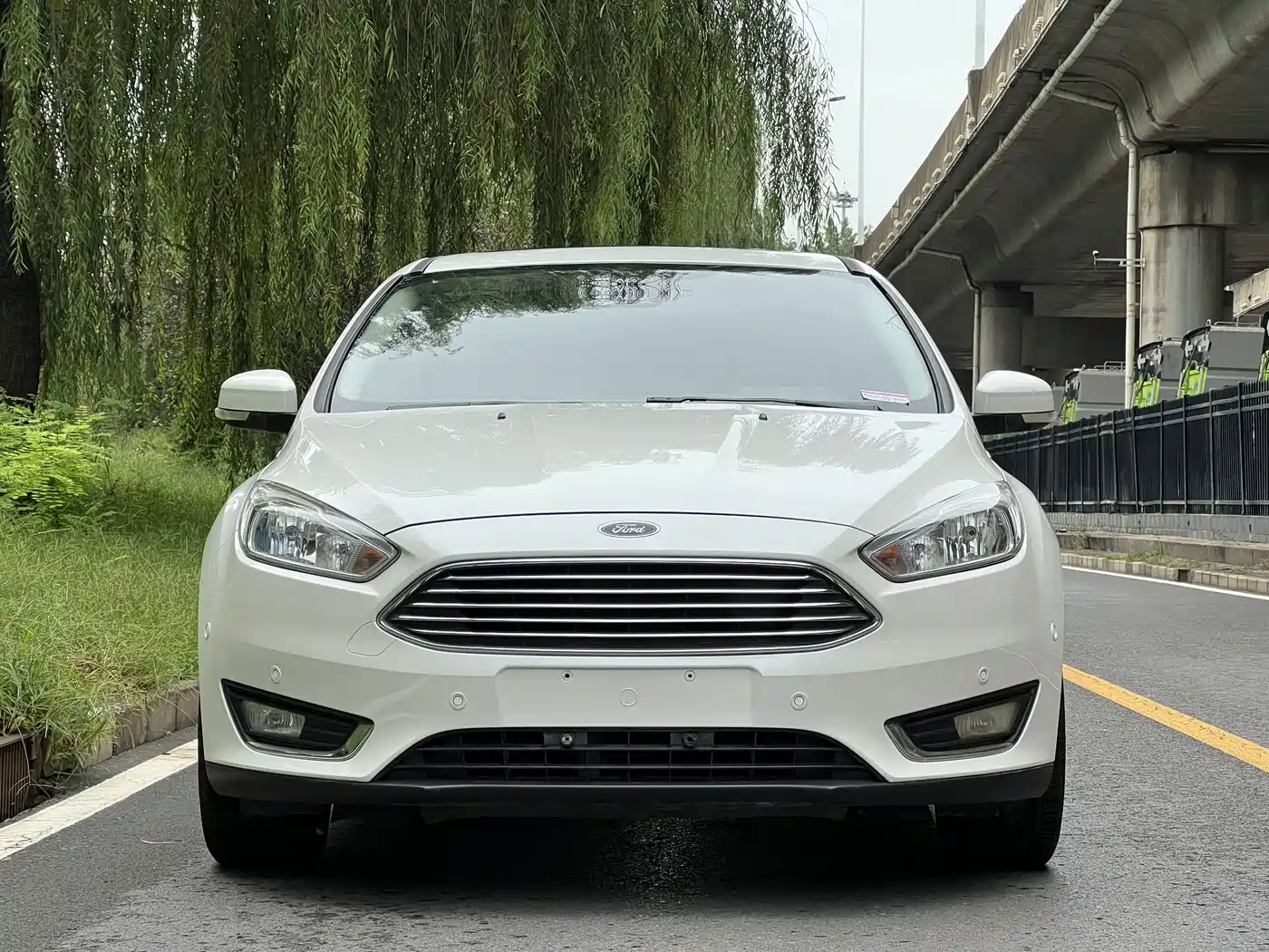 Photo 2 - Ford Focus