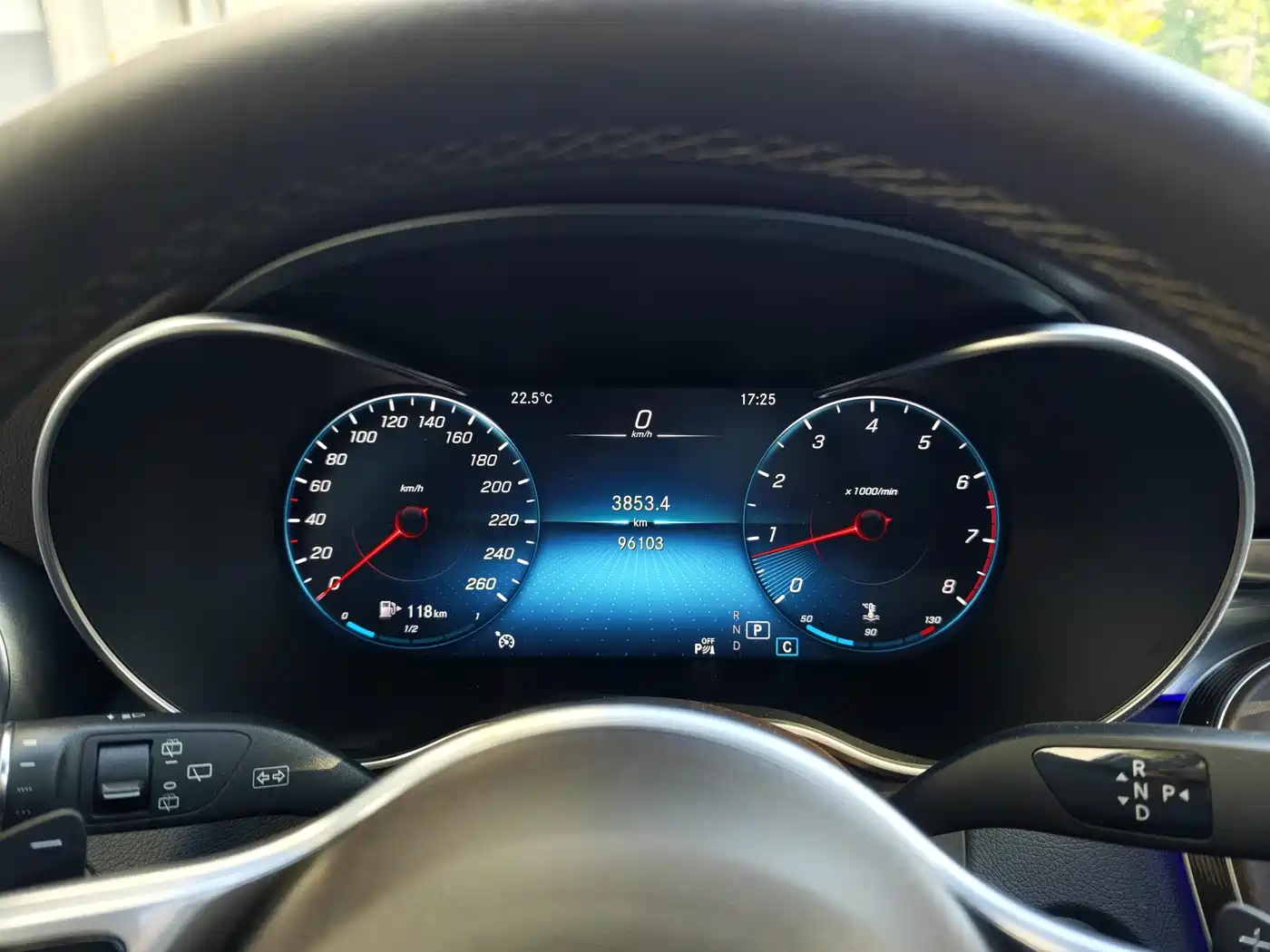 Mercedes-Benz GLC 2020 GLC 260 L 4MATIC Luxury фото 16
