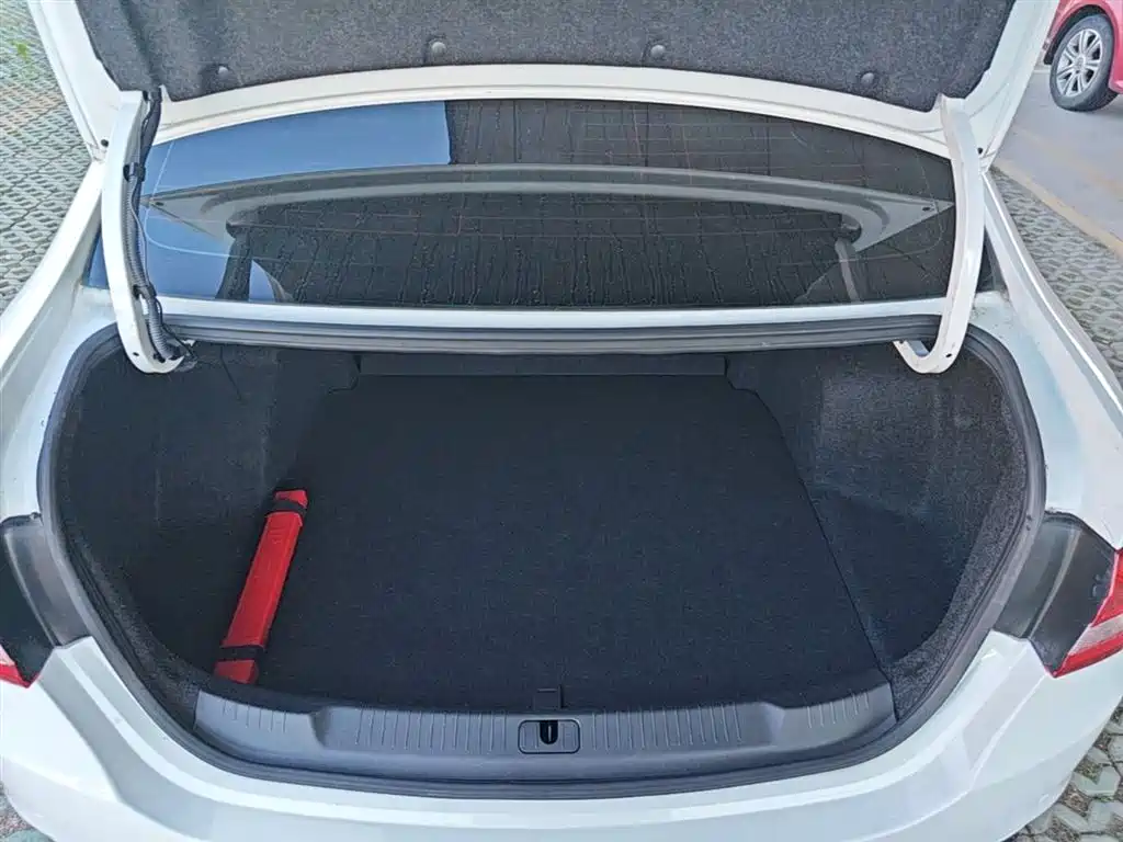 Buick Excelle 2015 15N Manual Elite фото 19