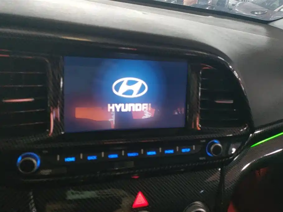 Hyundai Elantra 2019 1.5L CVT Smart Elite фото 13