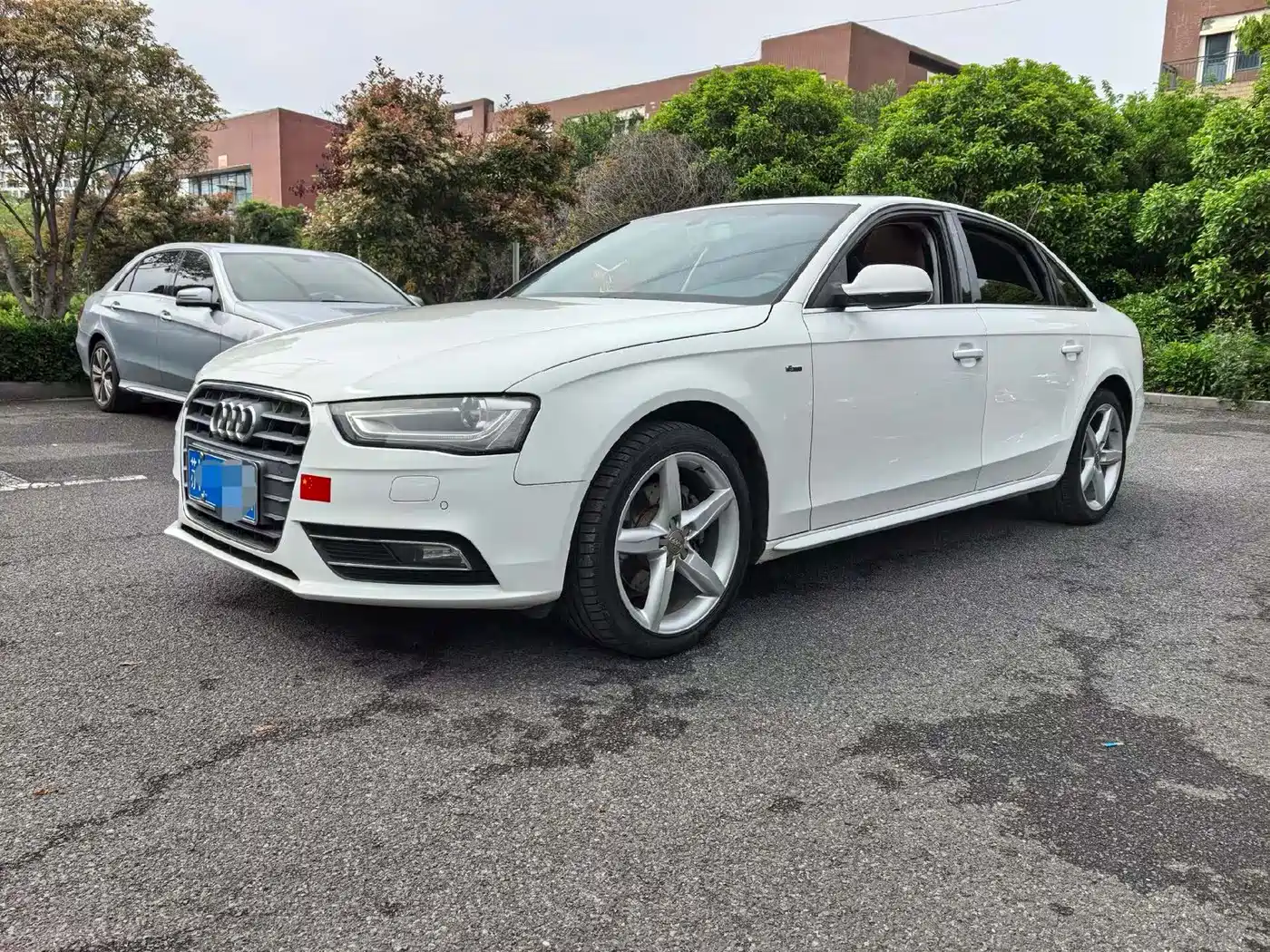 Audi A4L 2015 35 TFSI Auto Luxury