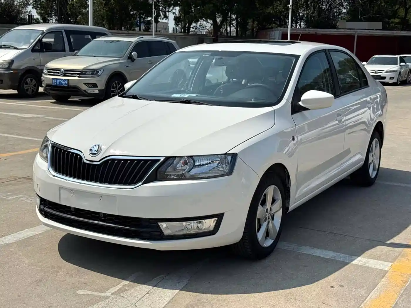 Škoda Rapid 2013 1.6L Automatic Preferred