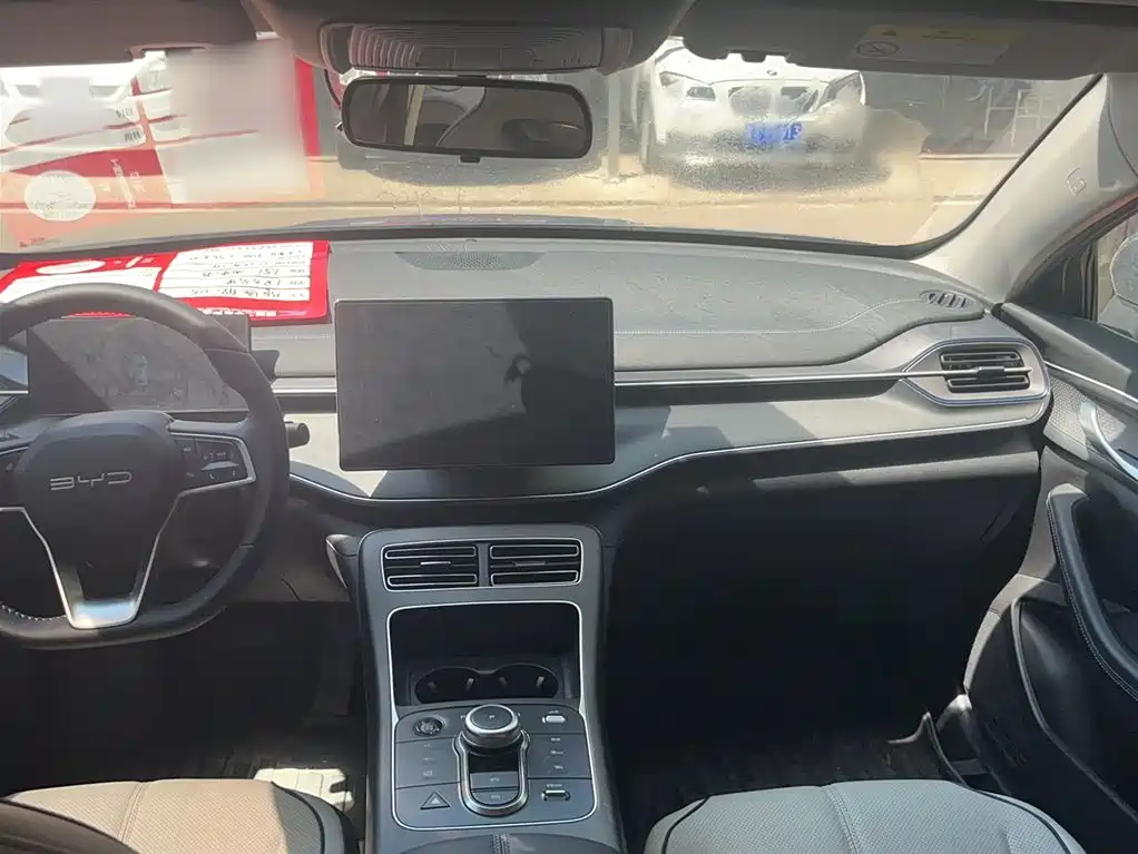 BYD Destroyer 05 2024 Glory Edition DM-i 55KM Luxury фото 16