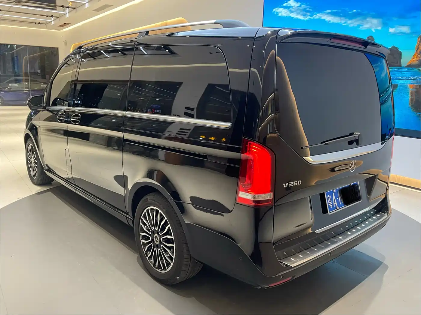 Mercedes-Benz V-Class 2018 V 260 Premium Edition China VI фото 5