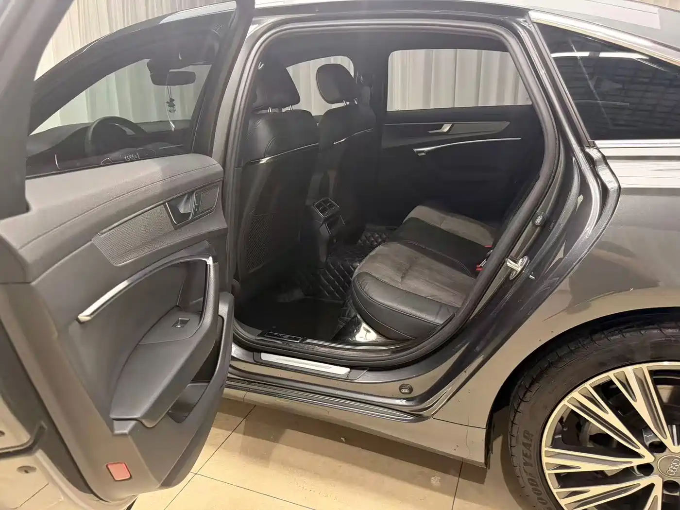 Audi A6L 2021 40 TFSI Luxury Elegance фото 6