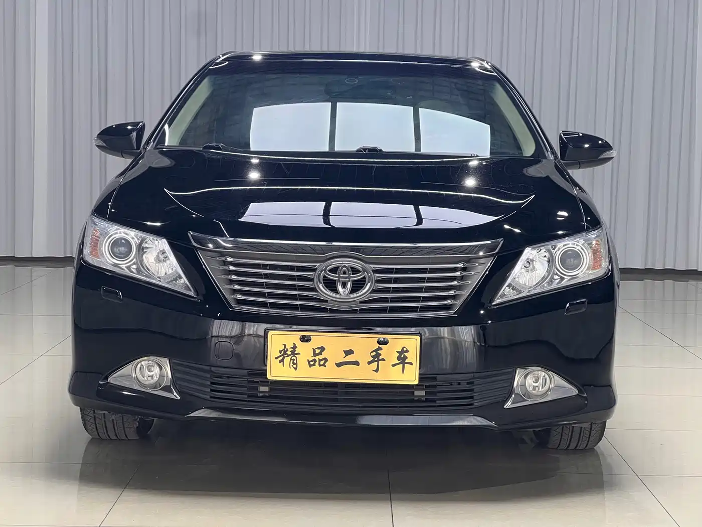Toyota Camry 2012 2.5G Luxury Edition фото 2