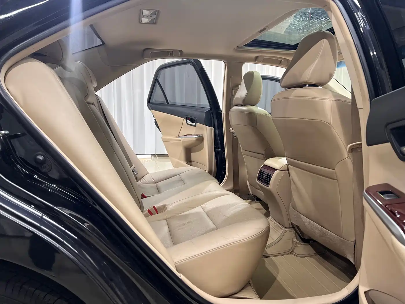 Toyota Camry 2012 2.5G Luxury Edition фото 13
