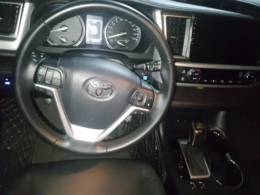 Toyota Highlander 2021 2.0T AWD Luxury 7-Seater фото 12