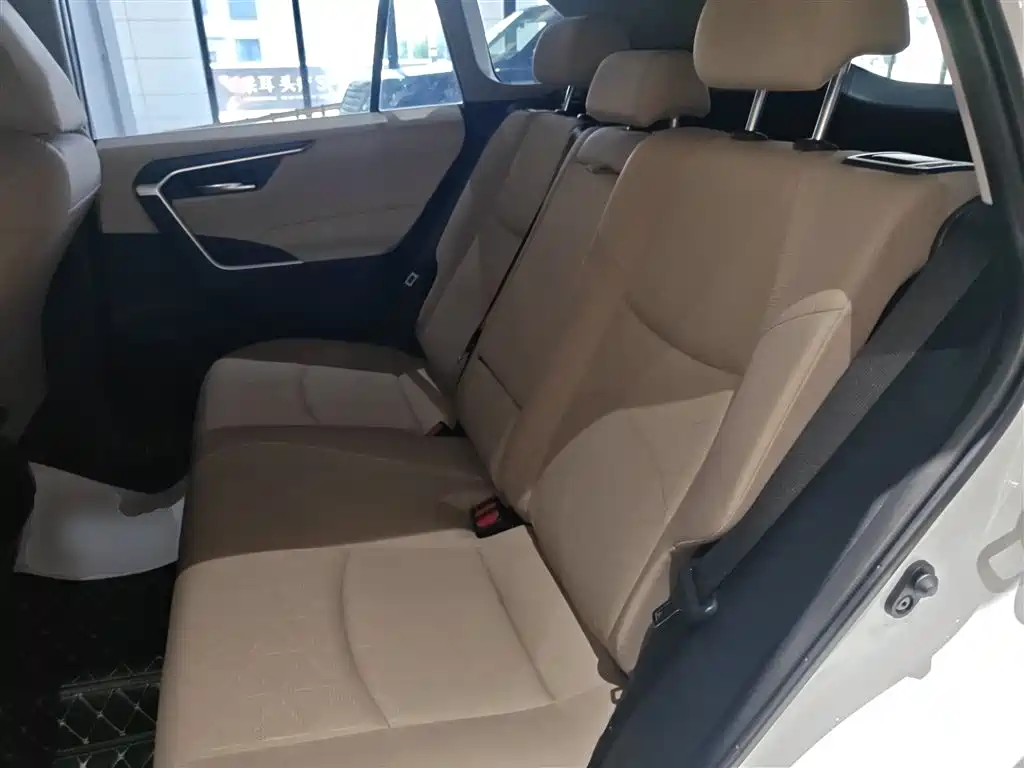 Toyota RAV4 Rongfang 2020 2.0L CVT 2WD Trend Edition фото 17