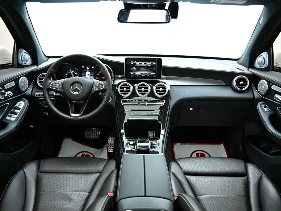 Mercedes-Benz GLC 2019 Facelift GLC 260 L 4MATIC Luxury фото 14