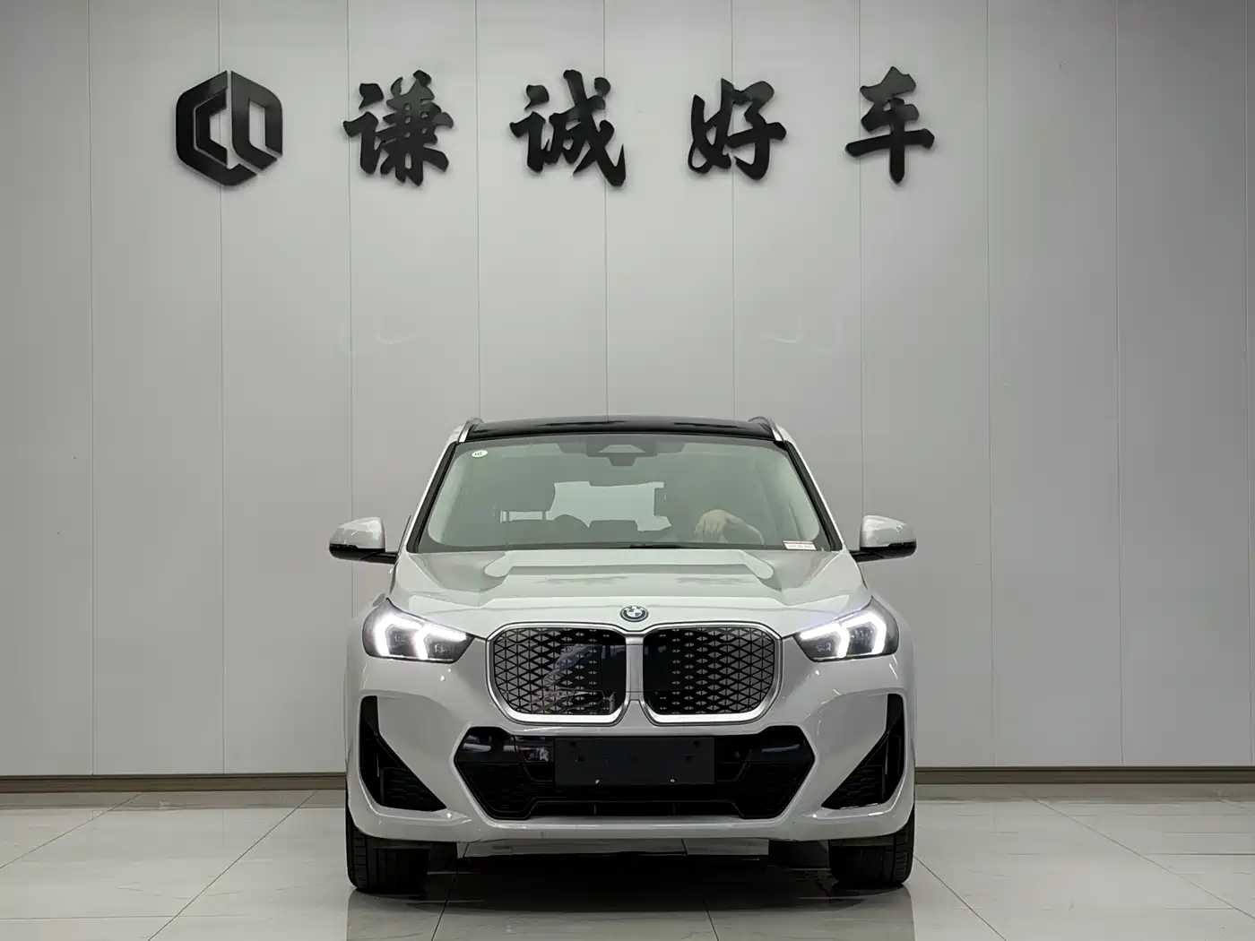 BMW iX1 2025 eDrive25L X Design Package фото 2