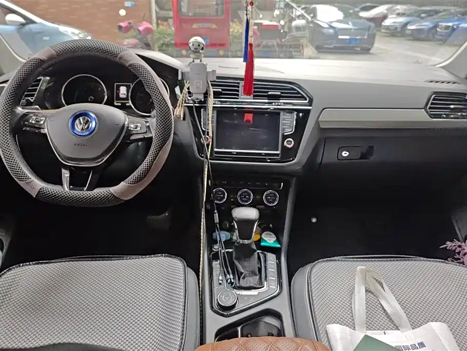 Volkswagen Tiguan L 2017 380TSI Automatic 4WD Flagship Edition фото 12