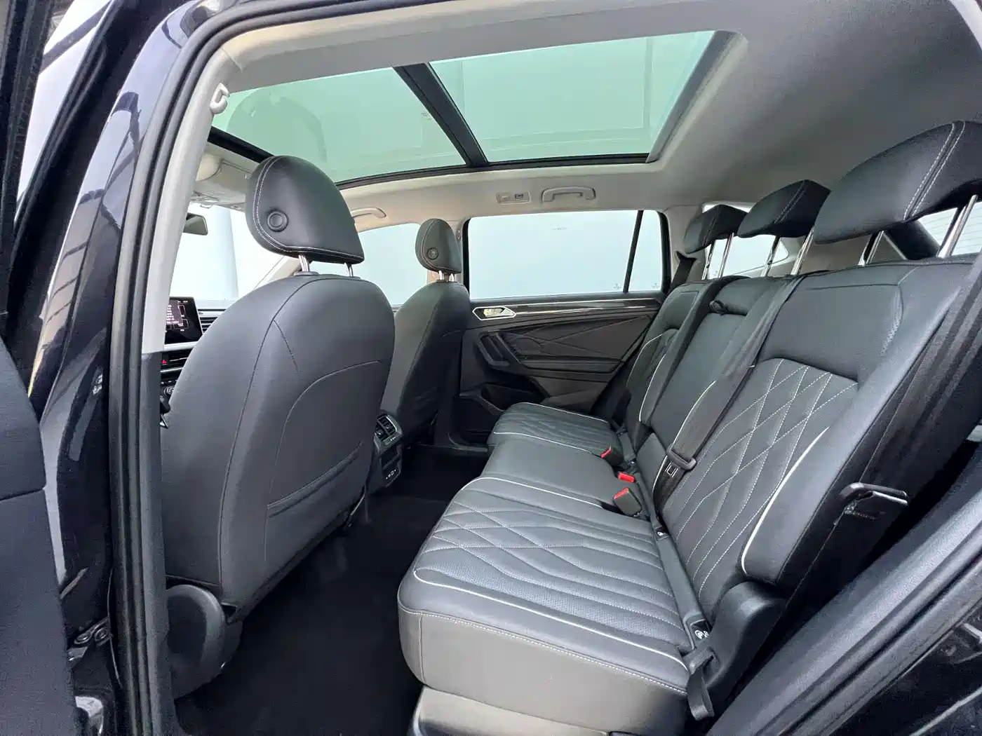Volkswagen Tiguan L 2023 280TSI 2WD Trend Limited Edition фото 4