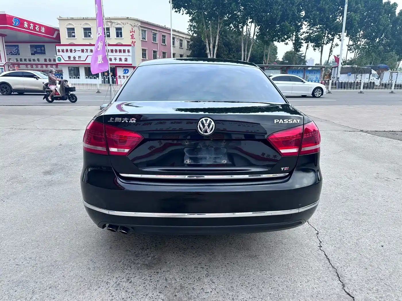 Фото 8 - Volkswagen Passat
