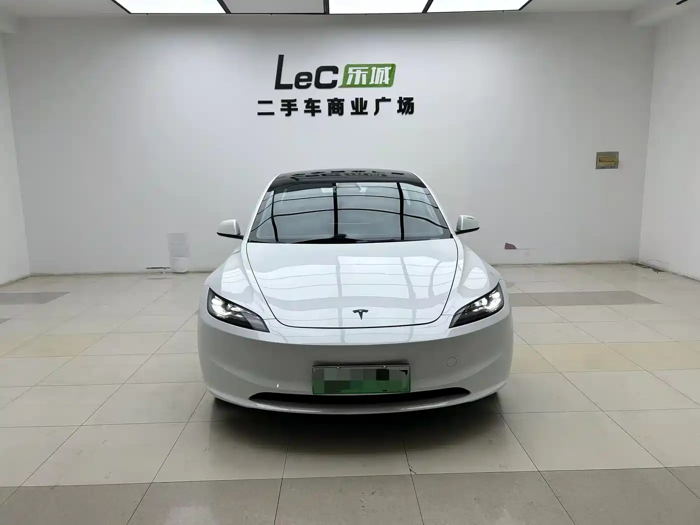 Tesla Model 3 2025 Model Rear-Wheel Drive Edition фото 2