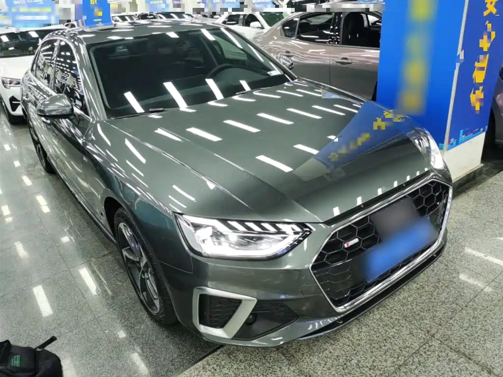 Audi A4L 2020 40 TFSI Fashion Dynamic Edition фото 4