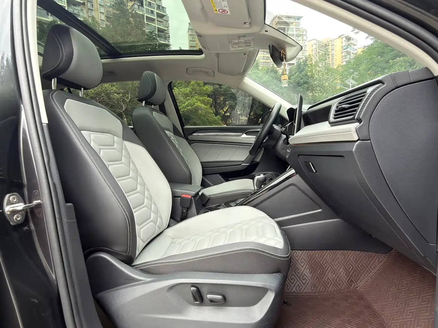 Volkswagen Tayron 2023 280TSI 2WD Luxury Plus Advanced Edition фото 21