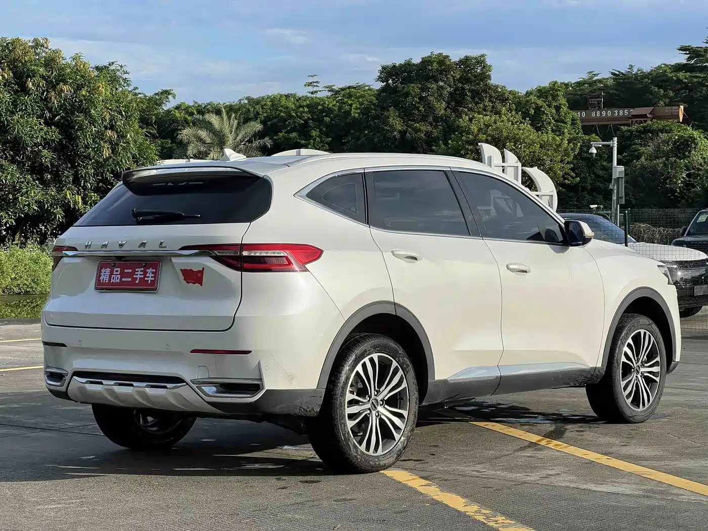 Photo 2 - Haval F7