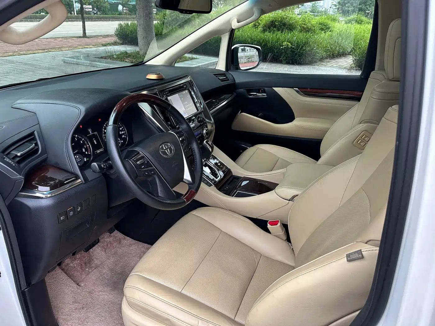 Toyota Alphard 2015 3.5L Luxury Edition фото 5