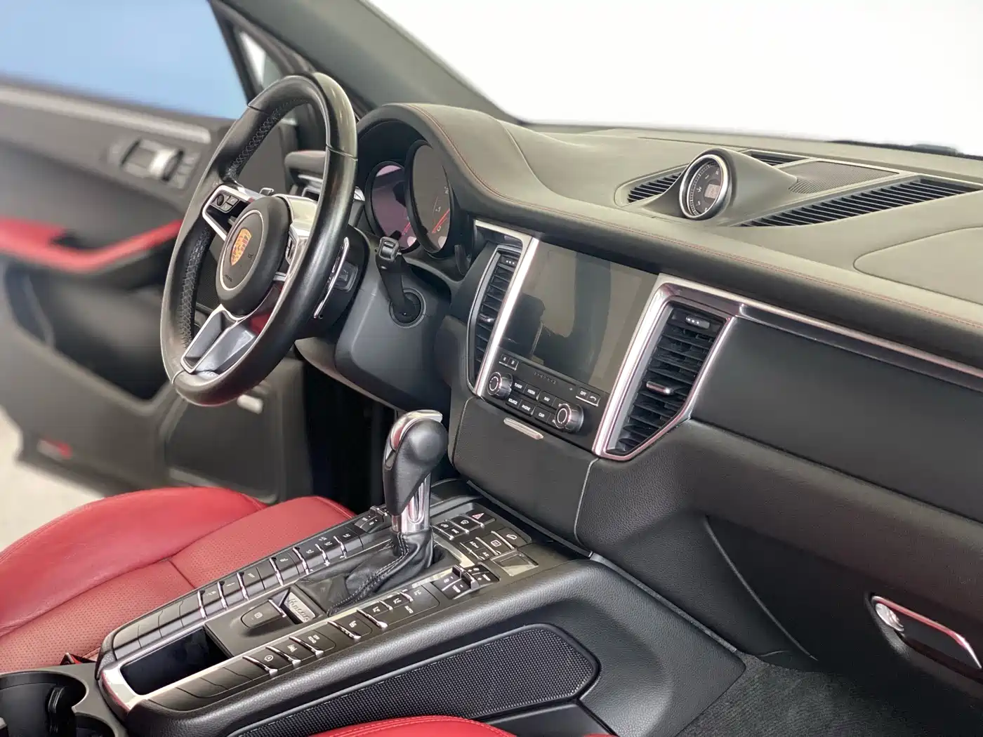 Porsche Macan 2017 Macan 2.0T фото 7