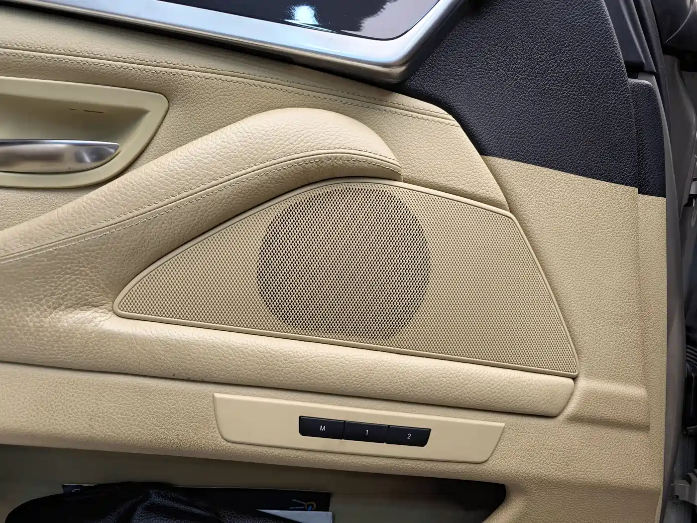 BMW 5 Series 2014 520Li Elegance фото 10
