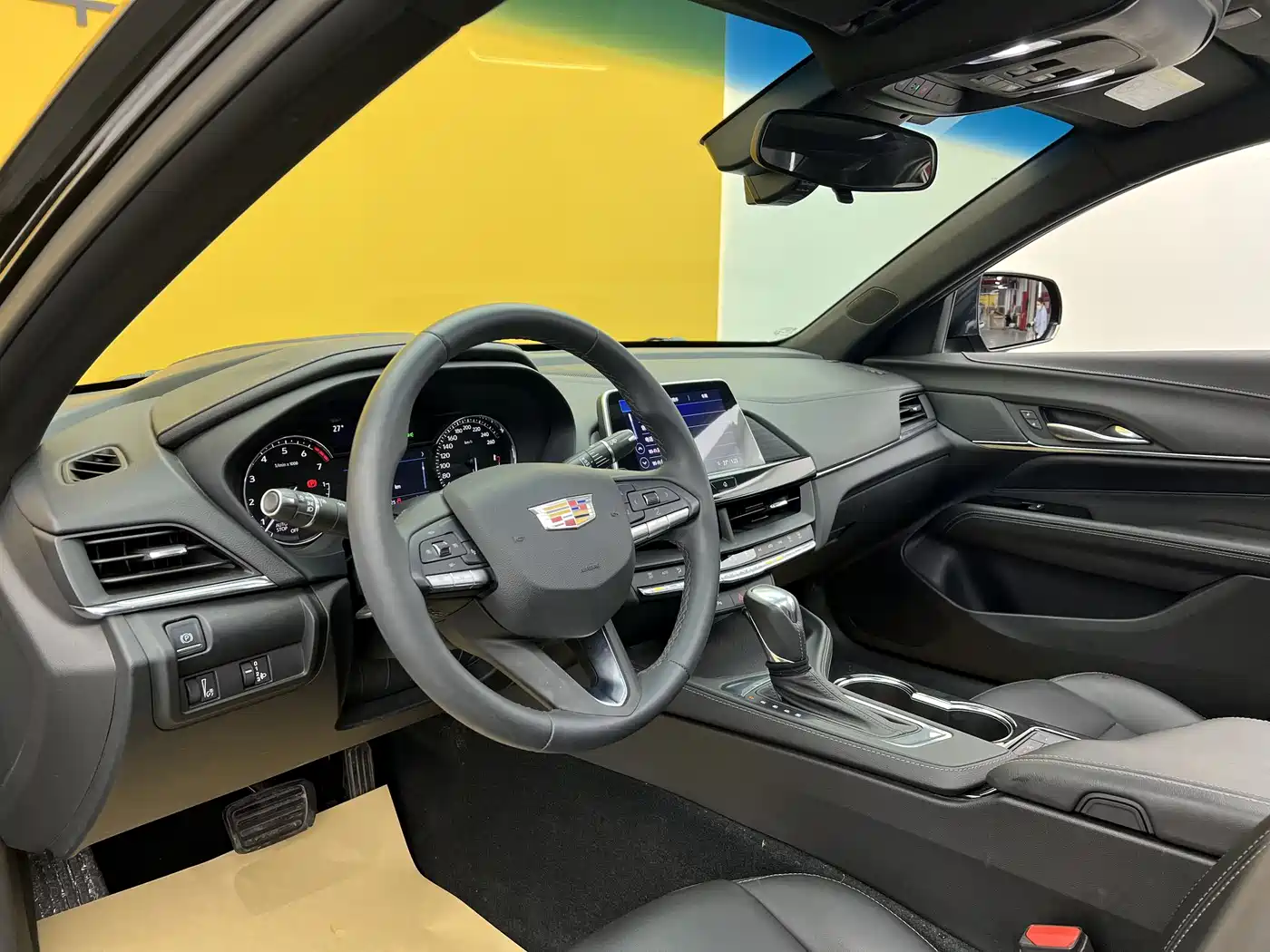 Cadillac CT4 2023 2022 28T Fashion Style
