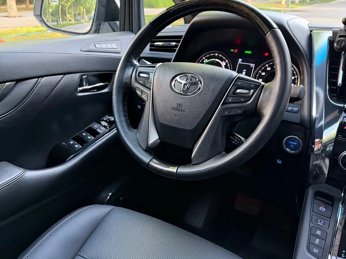 Toyota Alphard 2020 Hybrid 2.5L Premium Edition фото 8