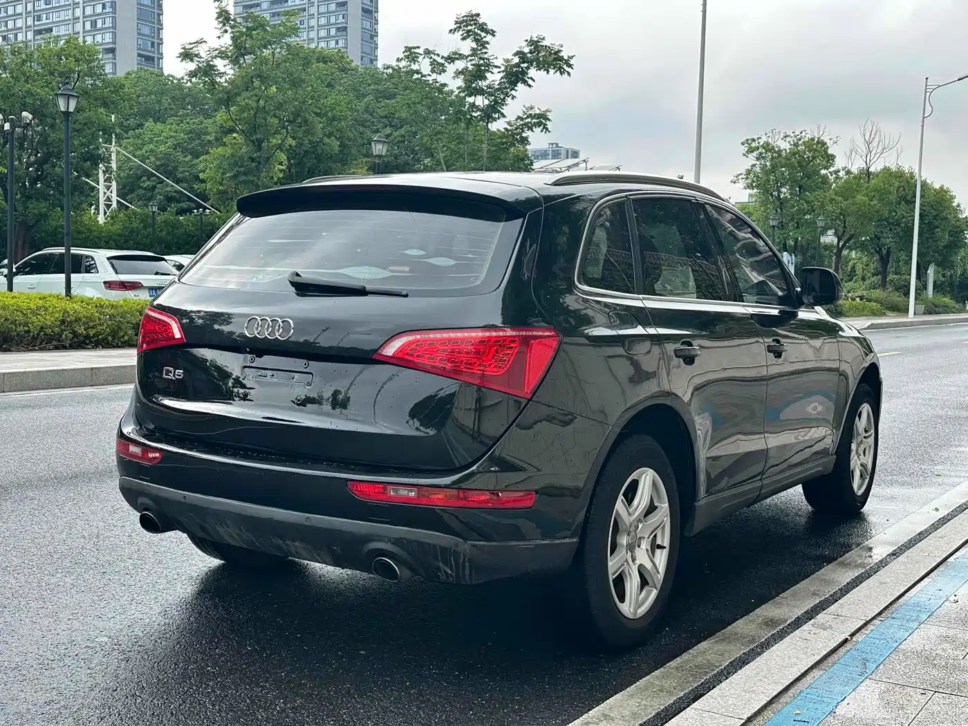 Audi Q5 2012 2.0TFSI Comfort фото 5