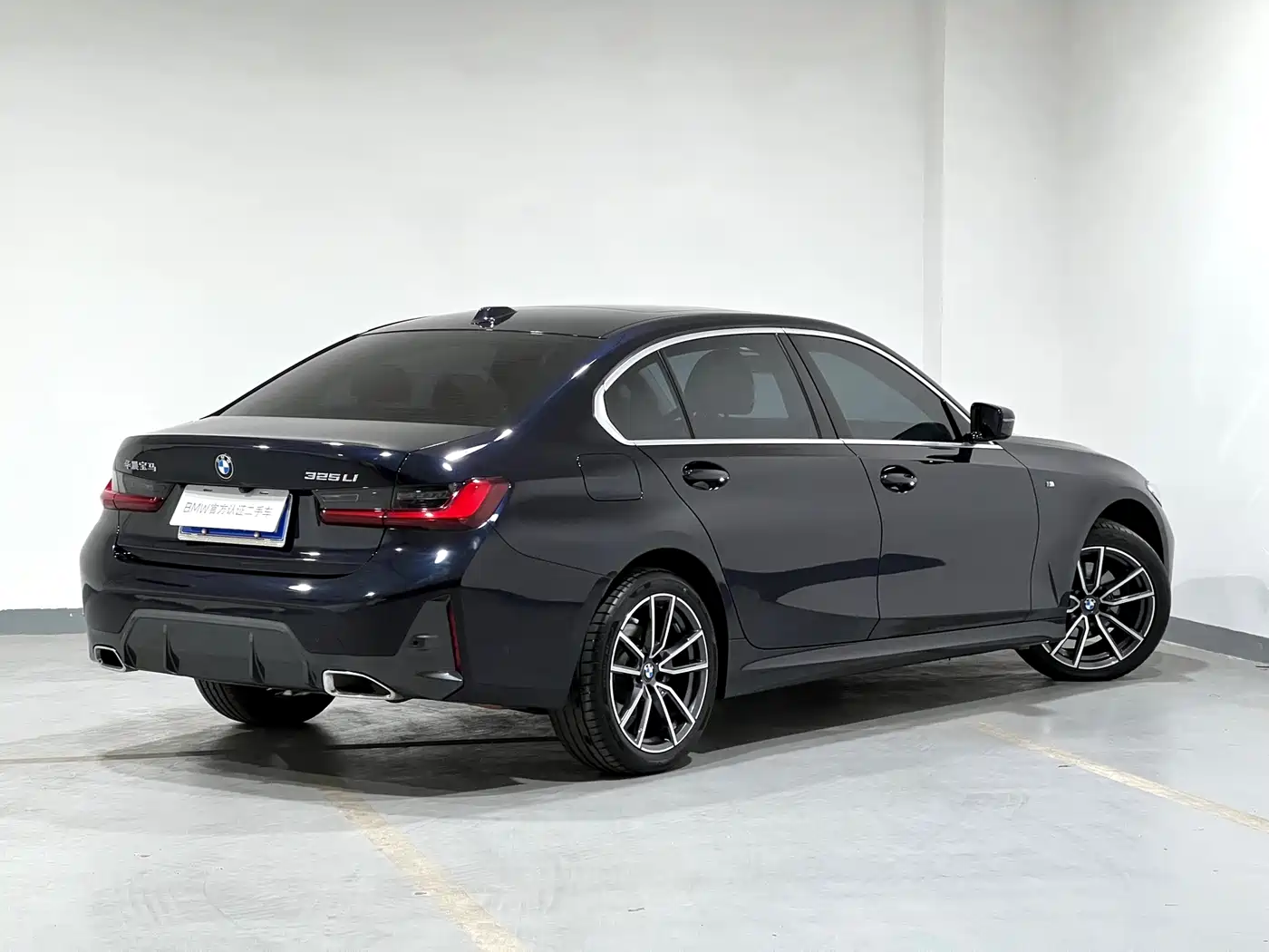 BMW 3 Series 2024 325Li M Sport Package фото 10