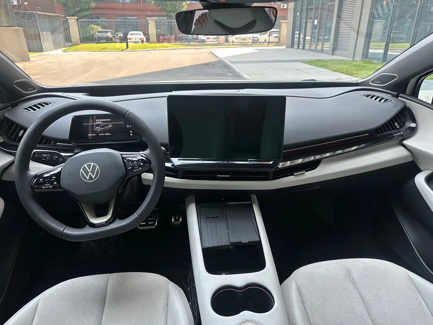 Volkswagen Unique 06 2024 Facelift Ultra Long Range фото 9