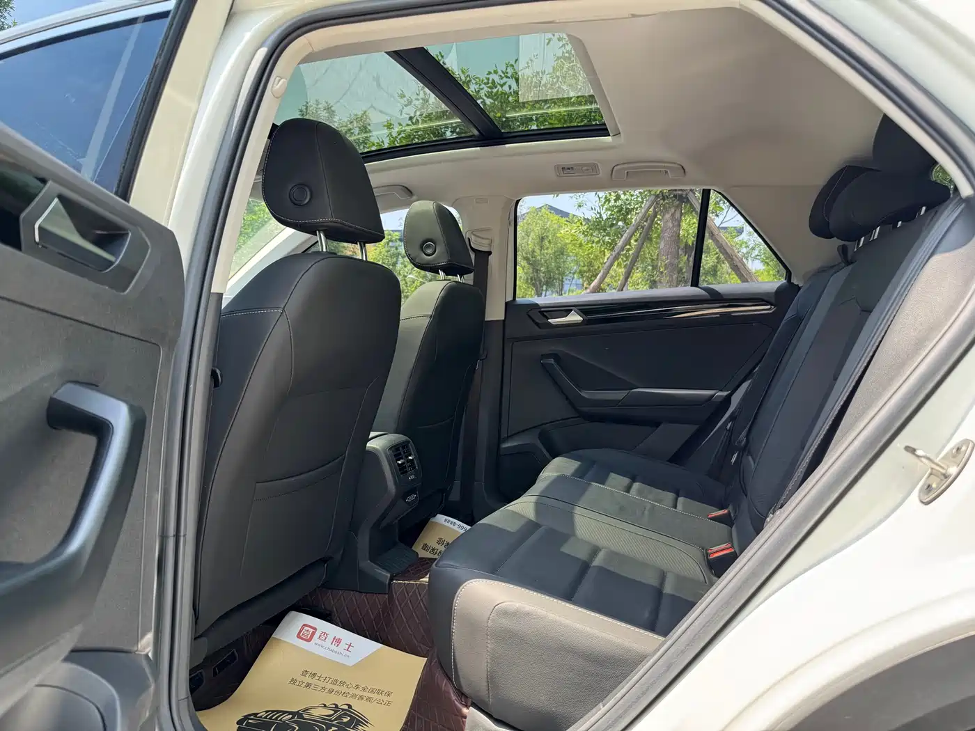 Volkswagen T-ROC 2021 280TSI DSG 2WD Comfort Smart Connect Edition фото 15