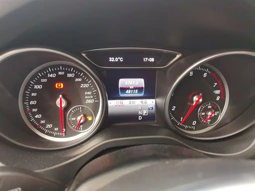 Mercedes-Benz GLA 2019 GLA 200 Dynamic фото 12