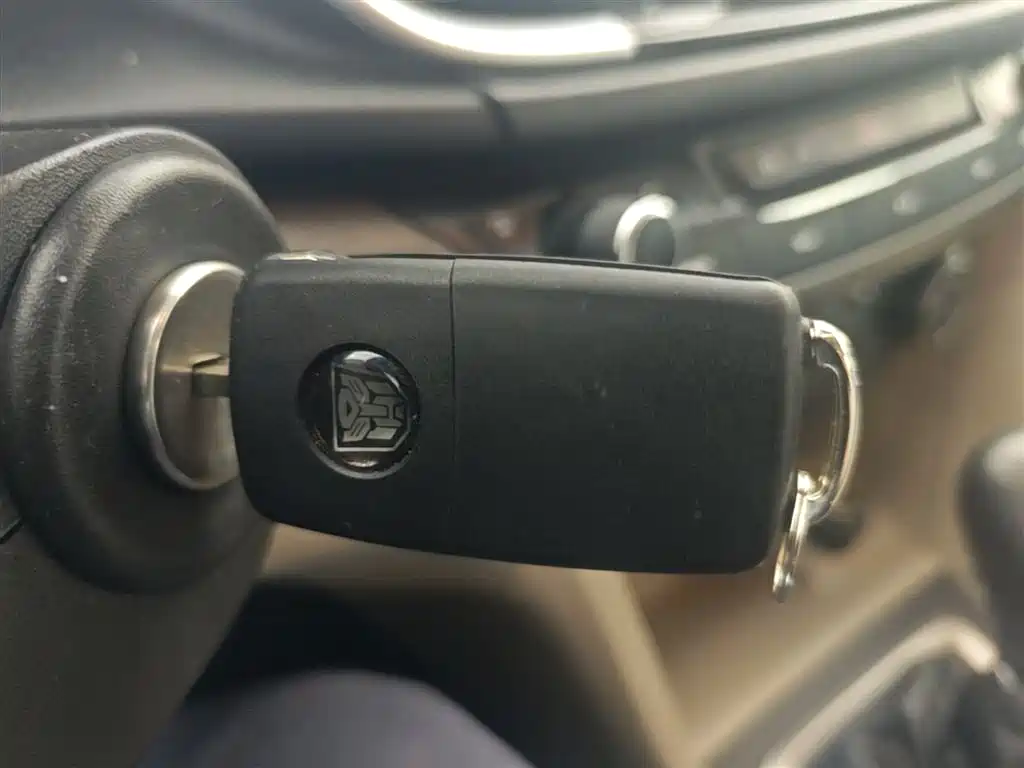 Buick Excelle 2015 15N Automatic Elite фото 9