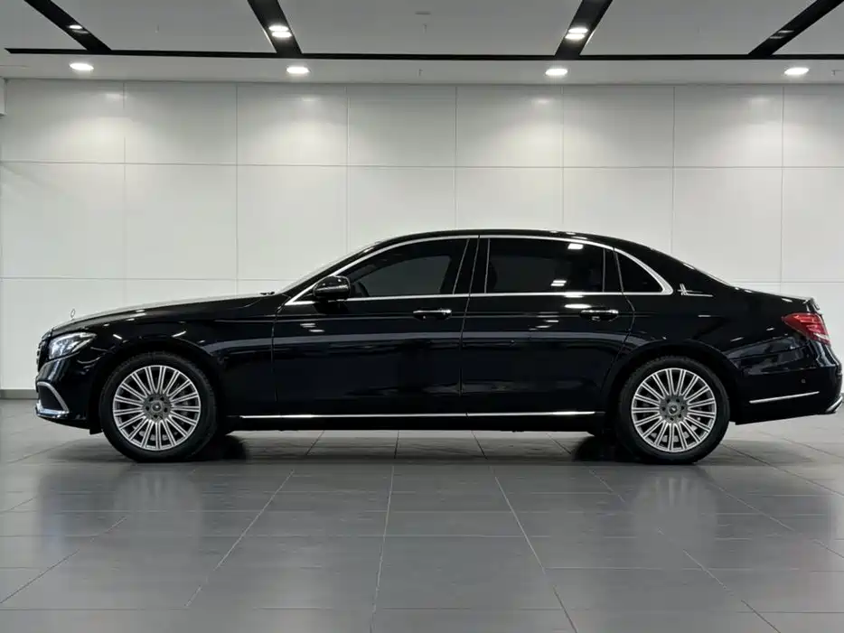Mercedes-Benz E-Class 2020 E 300 L Fashion фото 7