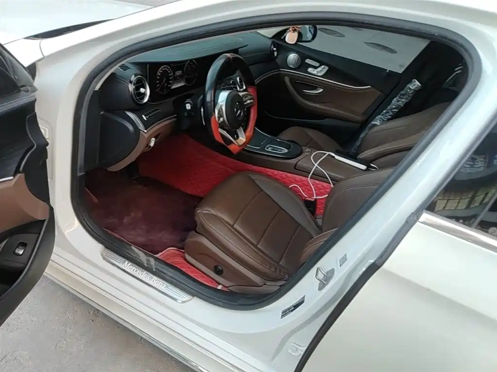Mercedes-Benz E-Class 2020 Facelift E 300 L Sport Exclusive фото 15