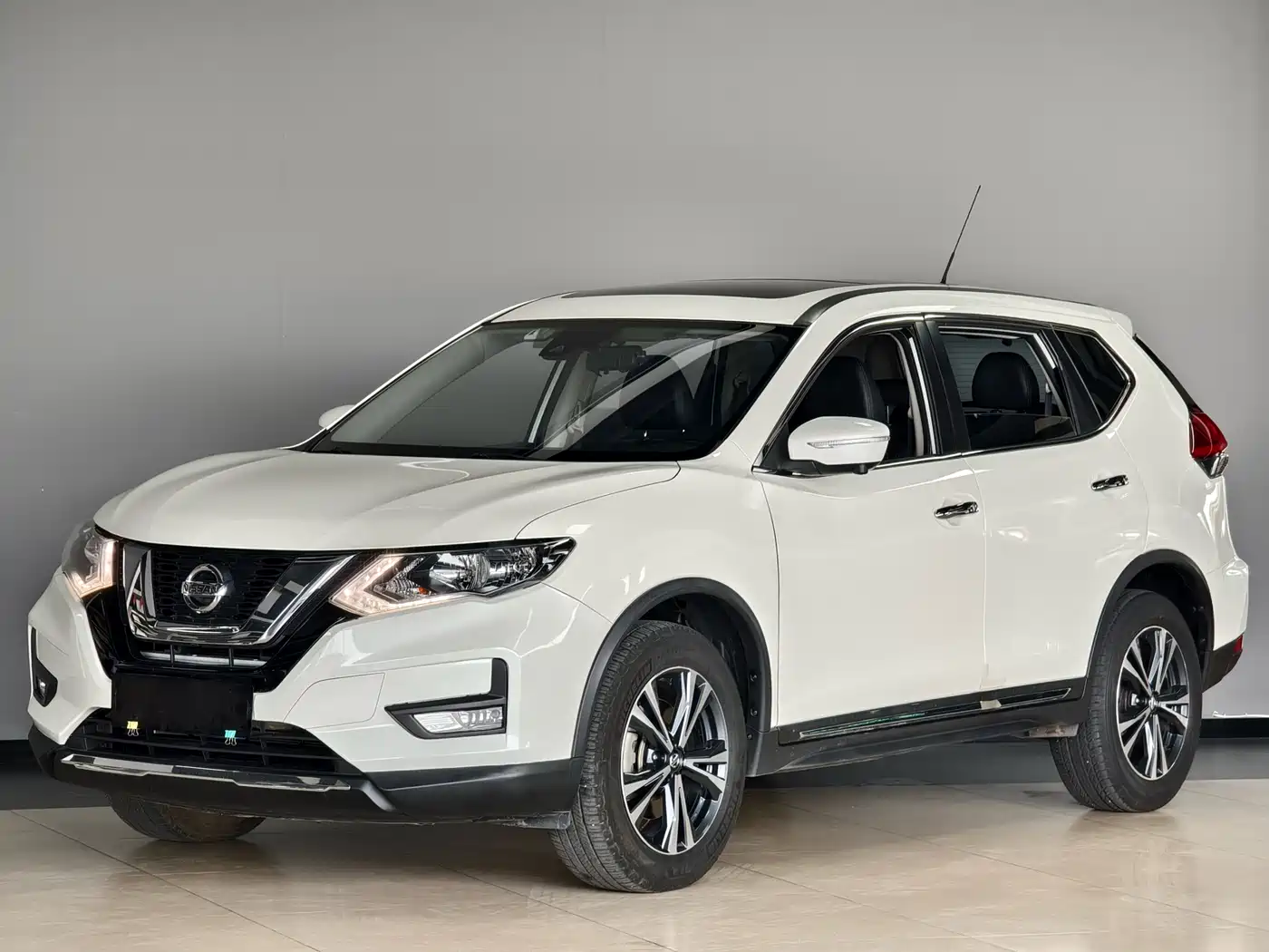 Фото 1 - Nissan X-Trail