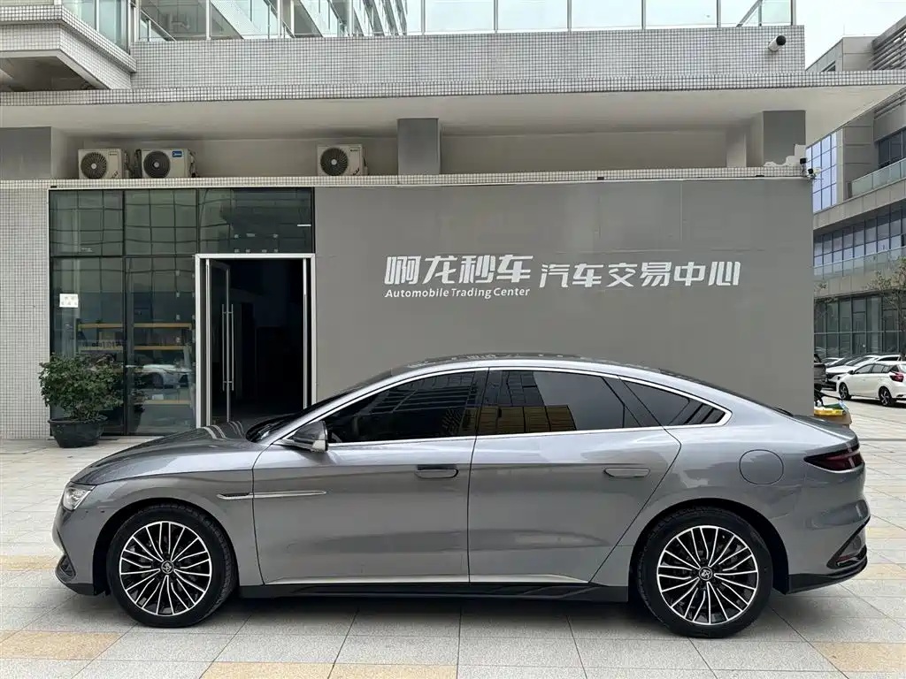 BYD Han 2024 Model DM-i Glory Edition 121KM Premium Type фото 20