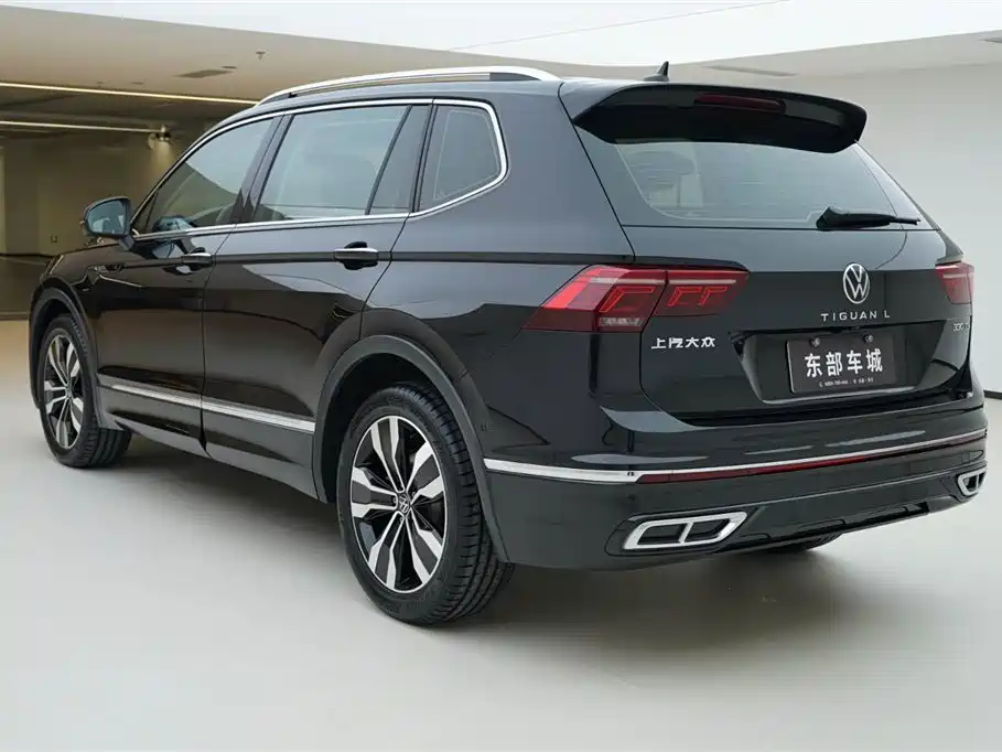 Volkswagen Tiguan L 2022 330TSI Auto 2WD R-Line Premium Edition фото 5