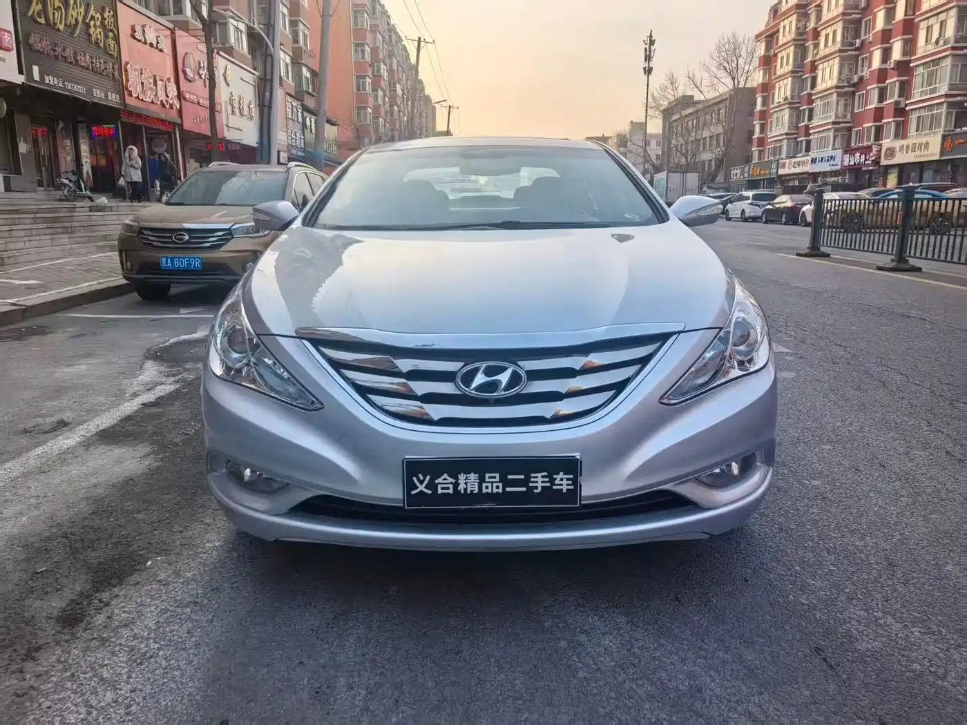 Hyundai Sonata 2011 2.0L Auto Supreme Edition фото 2