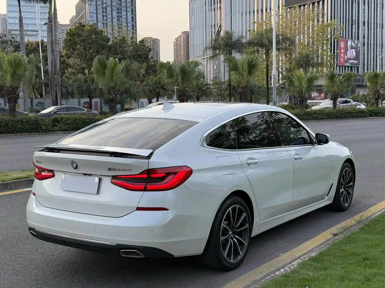 BMW 6 Series GT 2021 630i Luxury Design Package фото 4