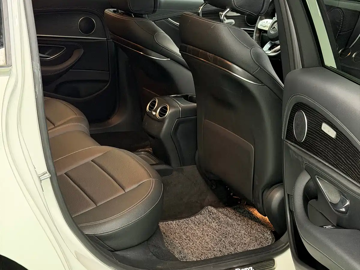 Mercedes-Benz E-Class 2019 E 260 L Sport фото 19