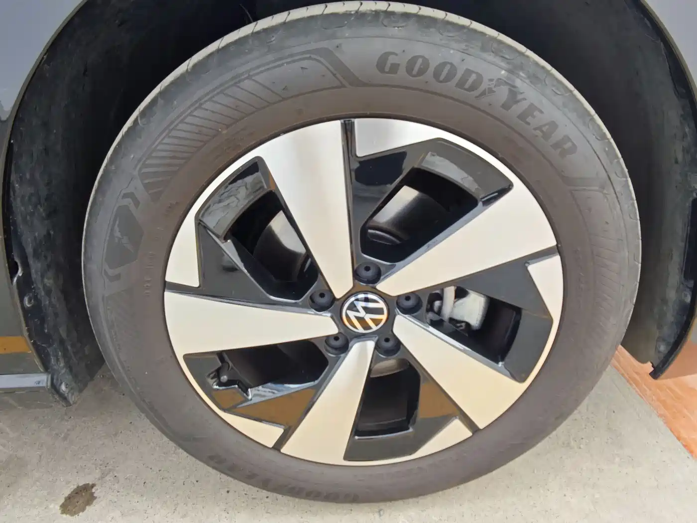 Volkswagen Magotan 2026 300TSI Premium Edition Eye-catcher фото 9