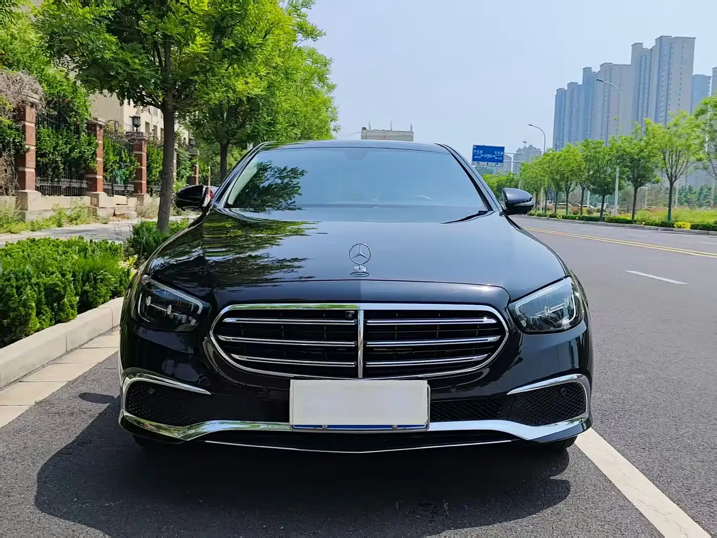 Mercedes-Benz E-Class 2022 Second Facelift E 300 L Luxury фото 17
