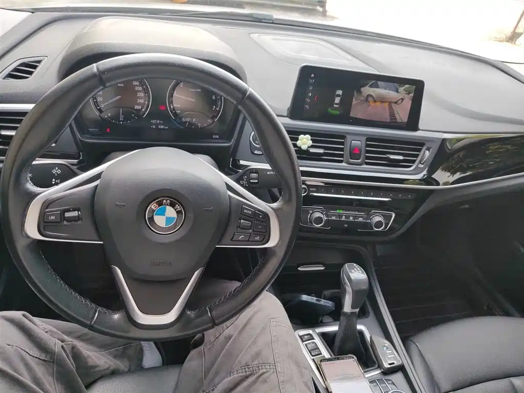BMW 1 Series 2019 118i Fashion Edition фото 3