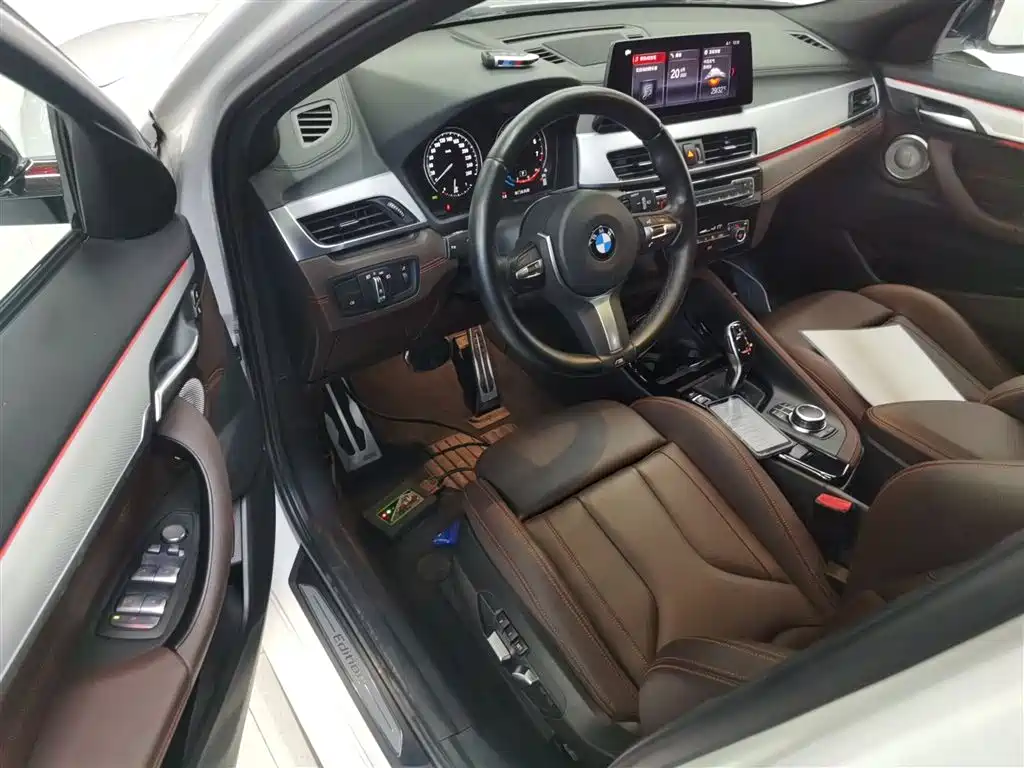 BMW X2 2021 Facelift sDrive25i Shadow Night Edition фото 16
