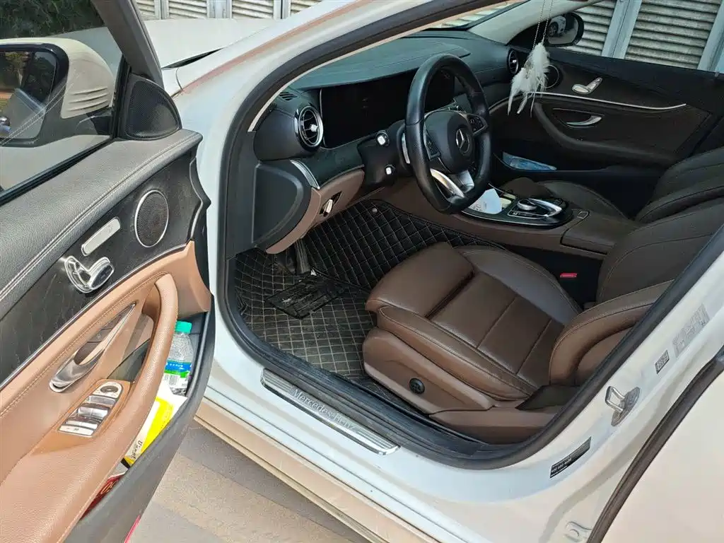 Mercedes-Benz E-Class 2018 Facelift E 200 L Sport фото 21